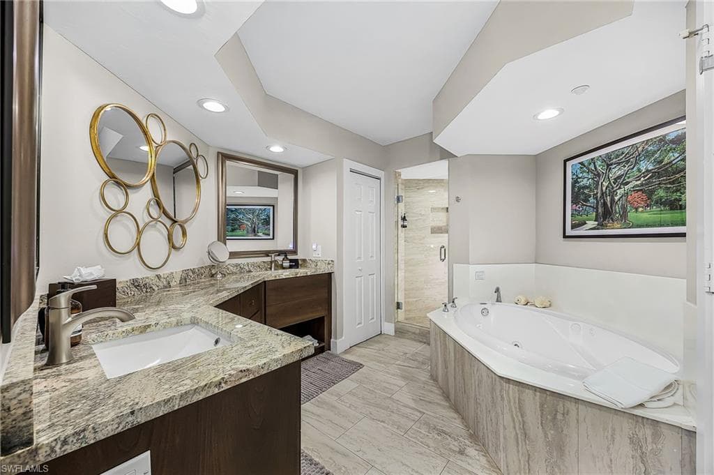 6620 Estero BLVD 1006-15