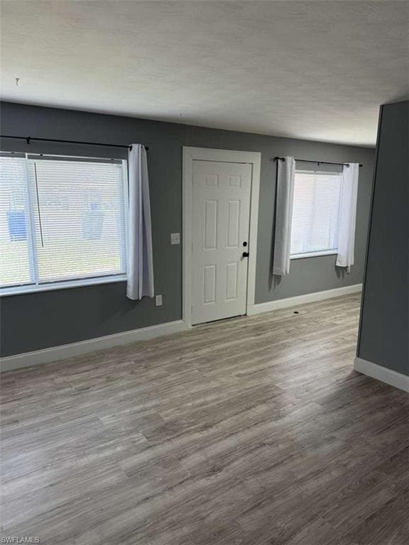 2839/2841 Evans AVE-11