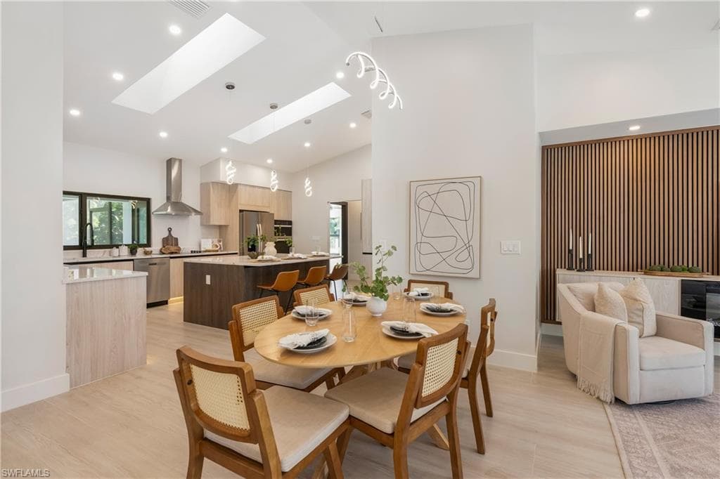 5105 Berkeley DR-18