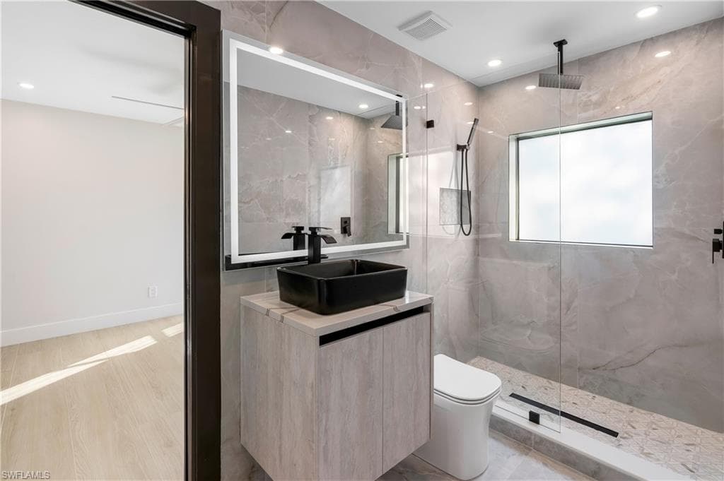 5105 Berkeley DR-11