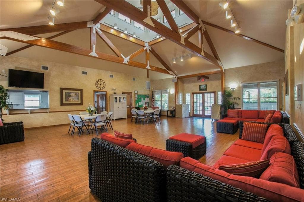 9262 Palm Island CIR-44