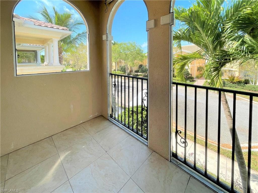 8090 Chianti LN-22