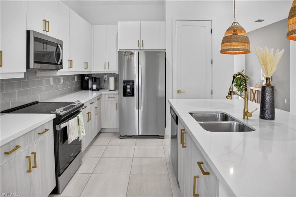 4978 Jovanne ST-20