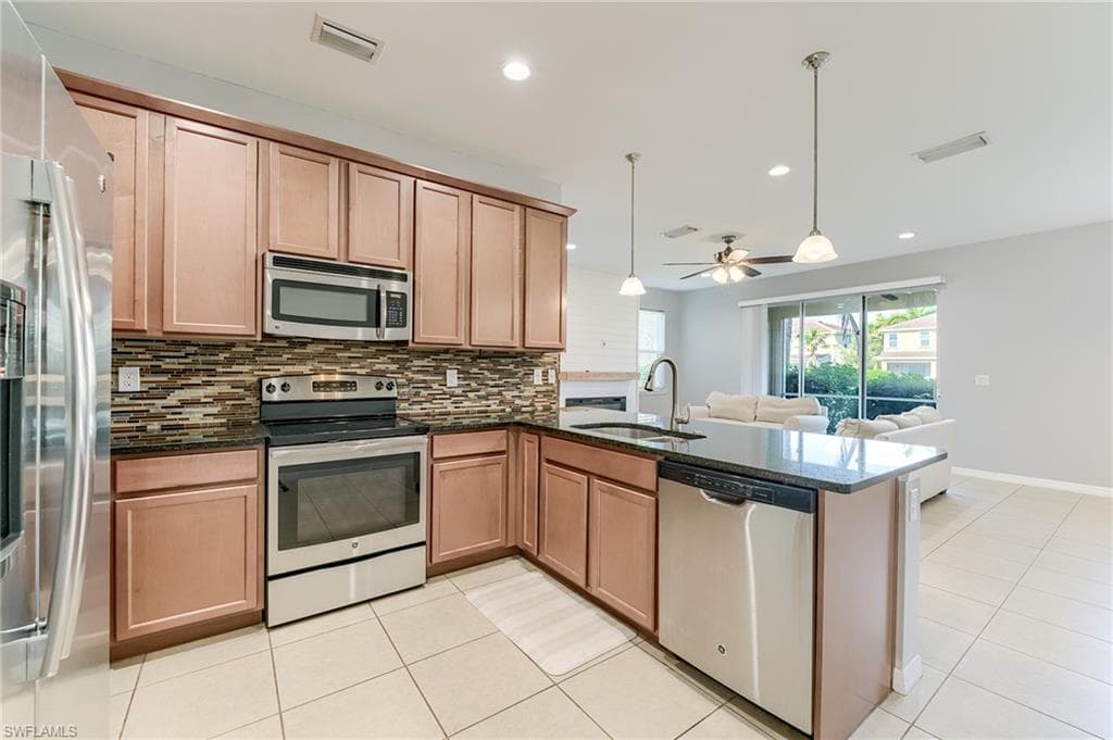 4084 Wilmont PL-7