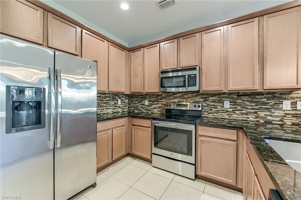 4084 Wilmont PL-9