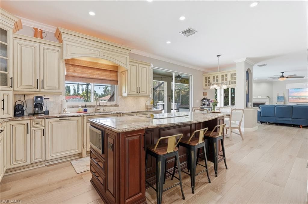 308 Wentworth CT-12