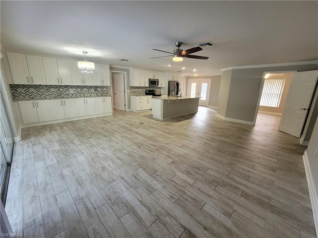 117 Big Springs DR-11