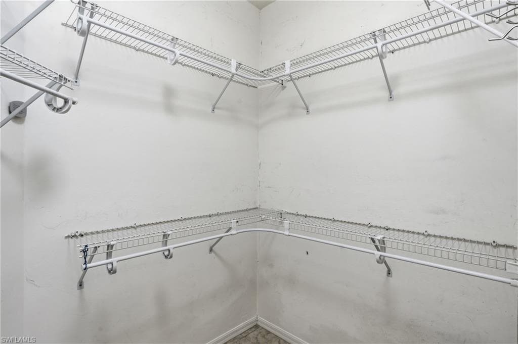 295 Stanhope CIR-27