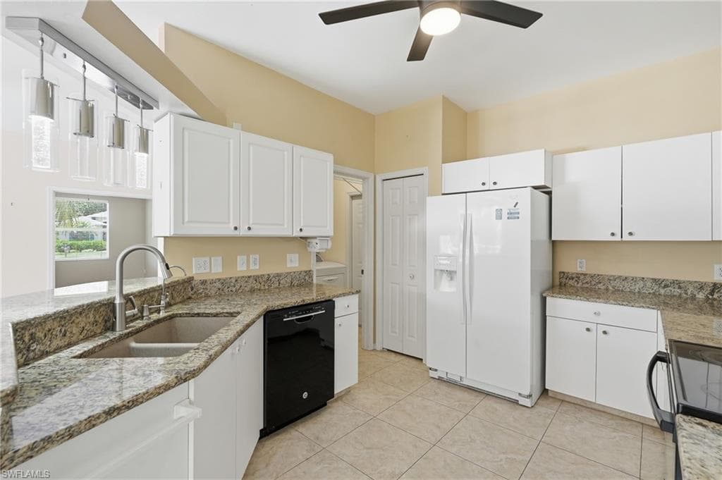 295 Stanhope CIR-17