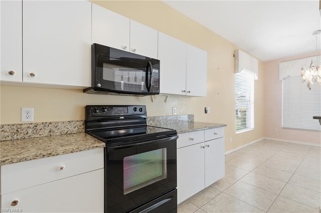 295 Stanhope CIR-20