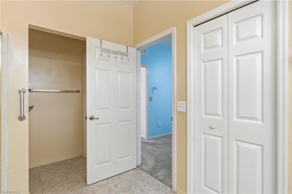 295 Stanhope CIR-24