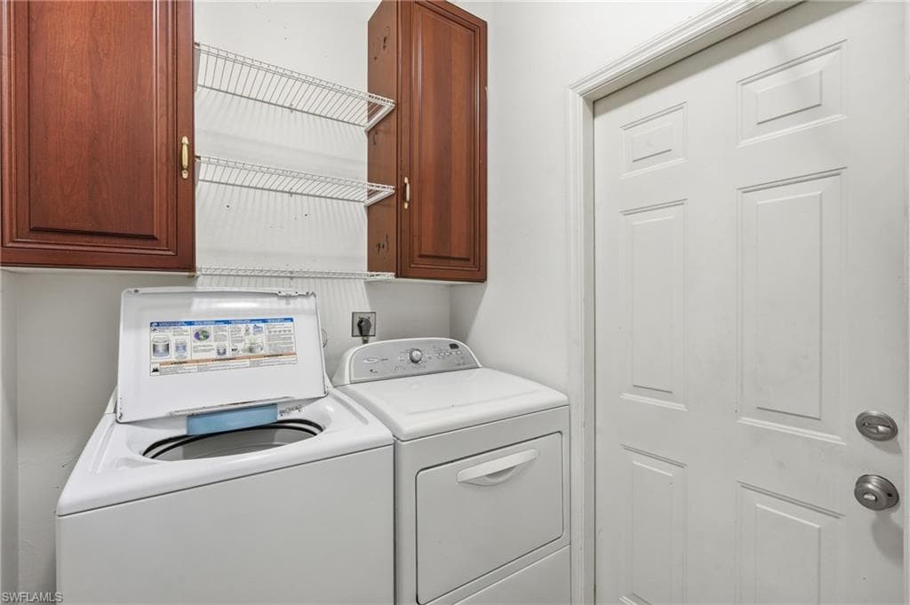 295 Stanhope CIR-33