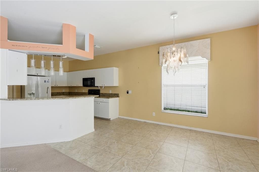 295 Stanhope CIR-15
