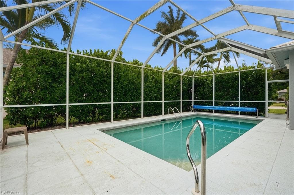 295 Stanhope CIR-40