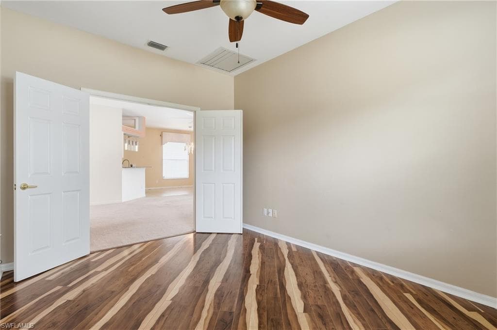 295 Stanhope CIR-31