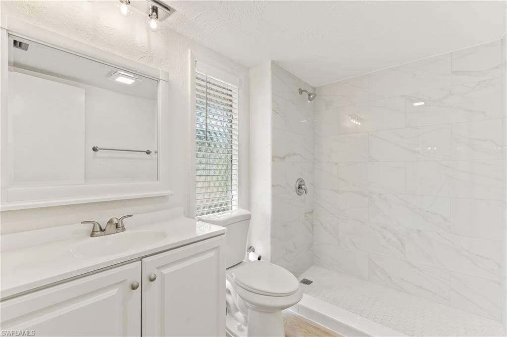 4277 Island CIR 1-13