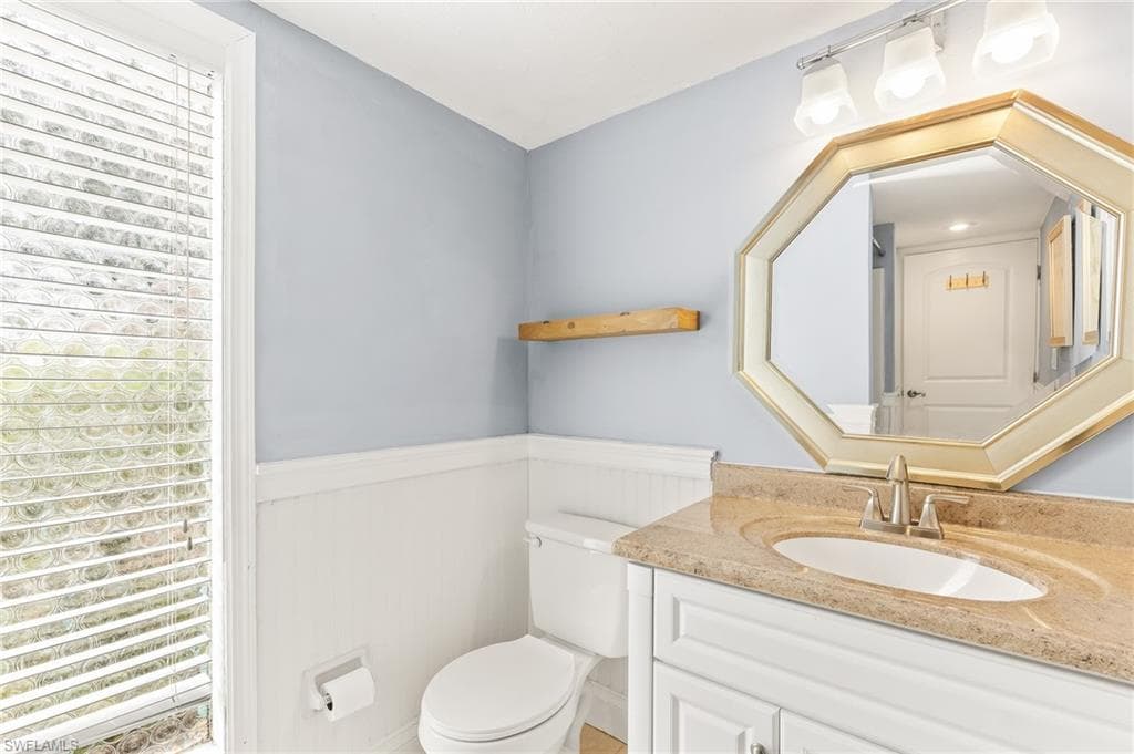4277 Island CIR 1-14