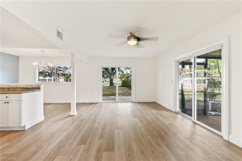 4277 Island CIR 1-4