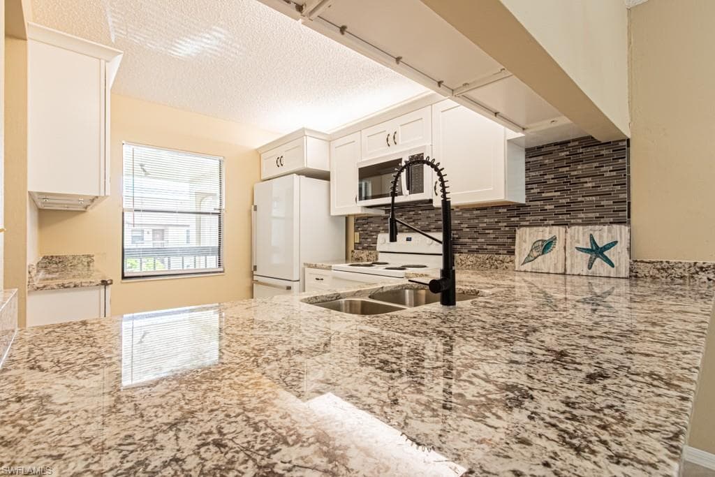 9275 Lake Park DR 204-5