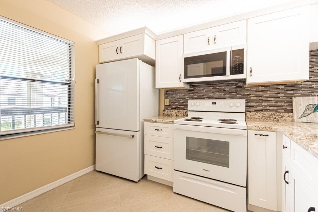 9275 Lake Park DR 204-9