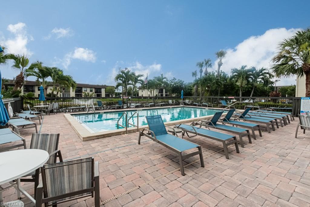 9275 Lake Park DR 204-21