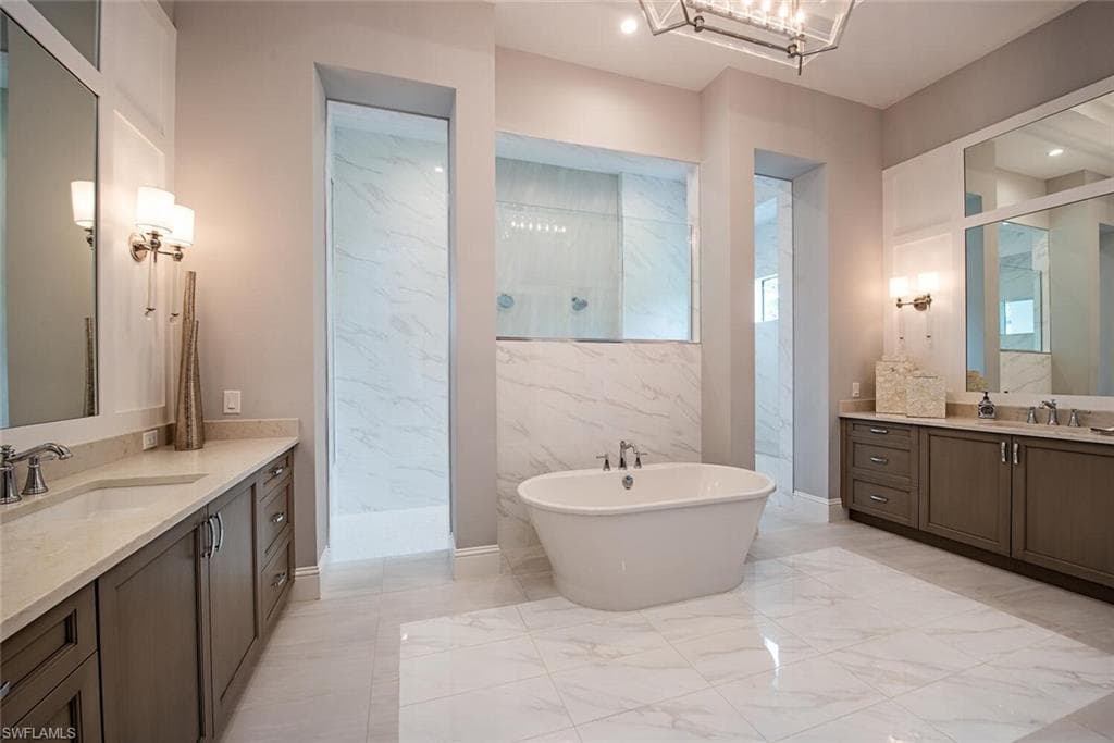 179 Mahogany DR-12