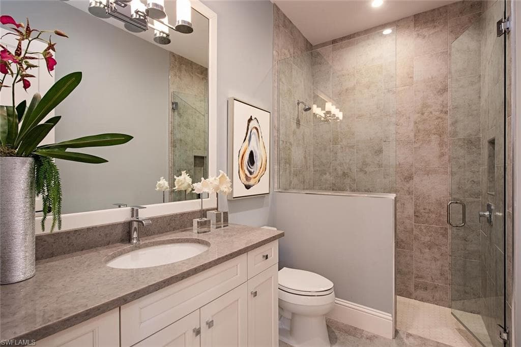 179 Mahogany DR-14