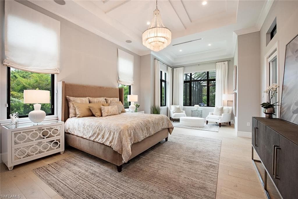 179 Mahogany DR-11