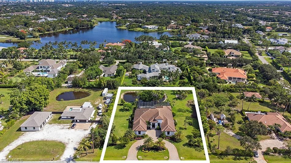 179 Mahogany DR-4