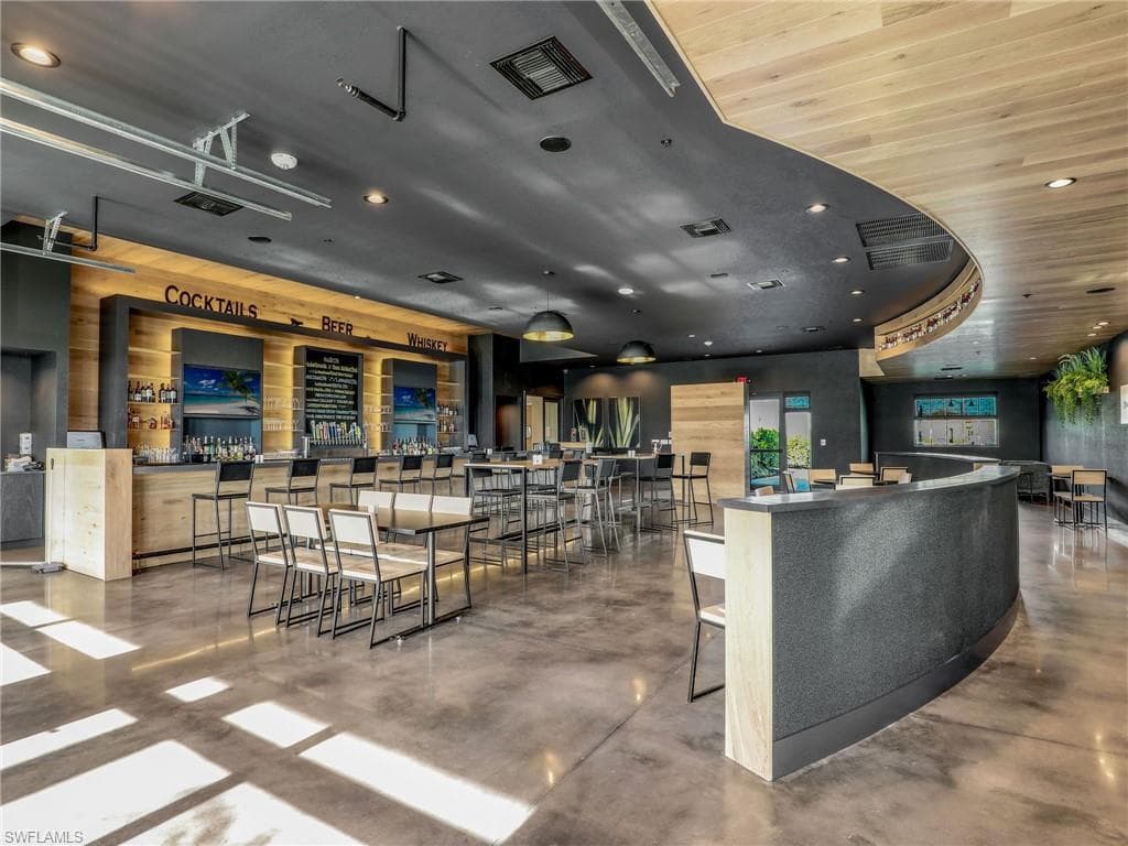 20645 Napa LOOP-32