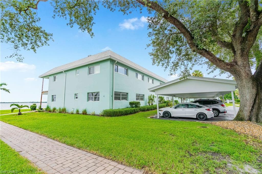 3225 E Riverside DR 34C-17