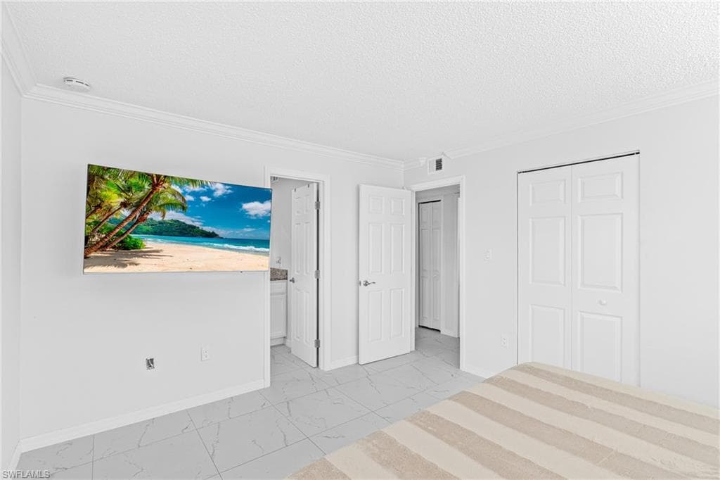 3225 E Riverside DR 34C-12