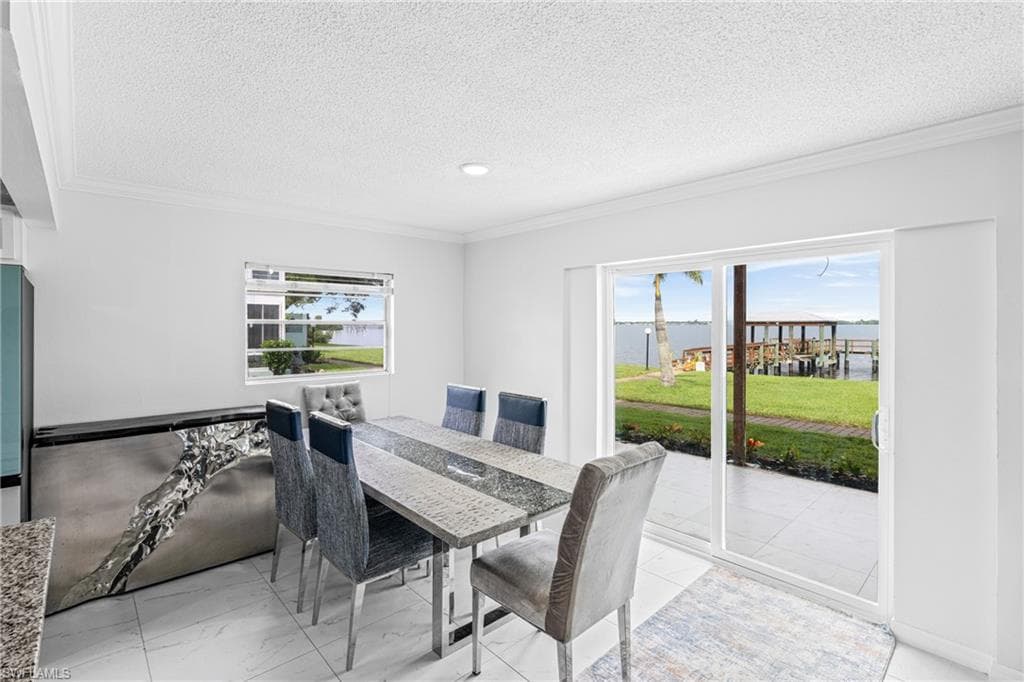 3225 E Riverside DR 34C-7