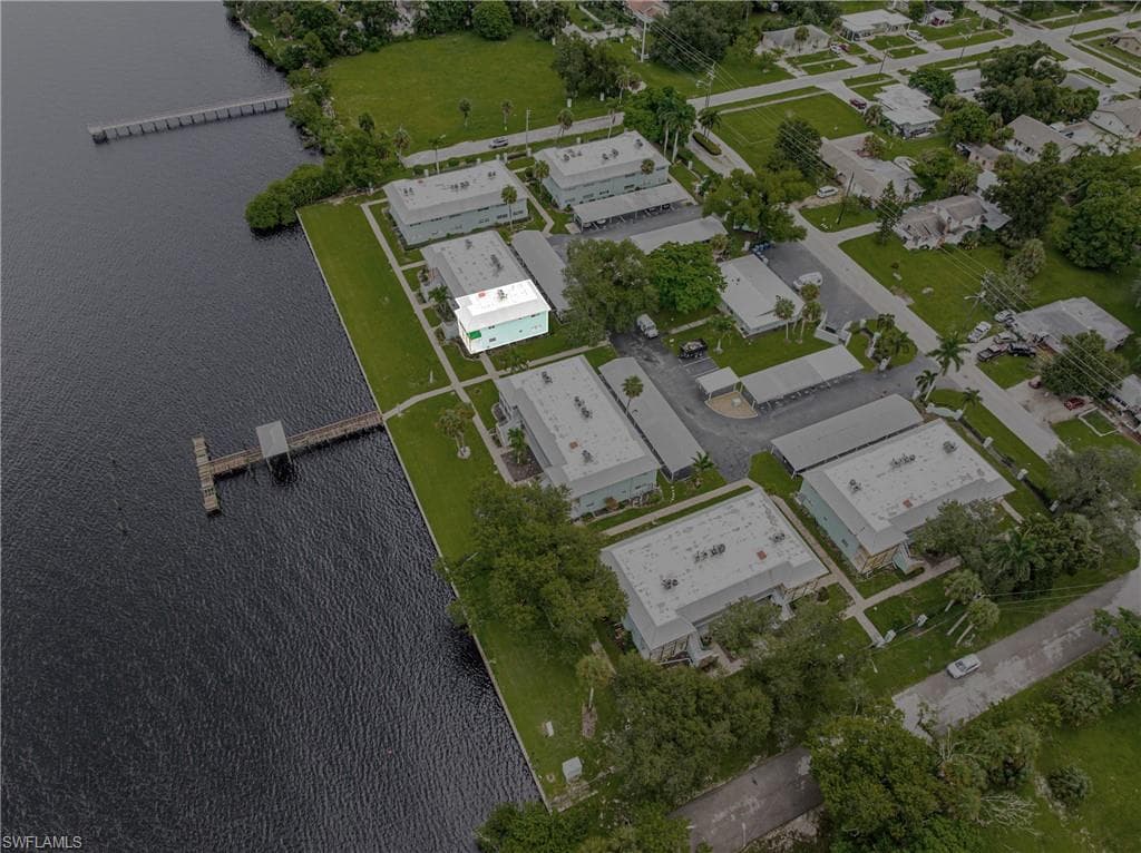 3225 E Riverside DR 34C-20