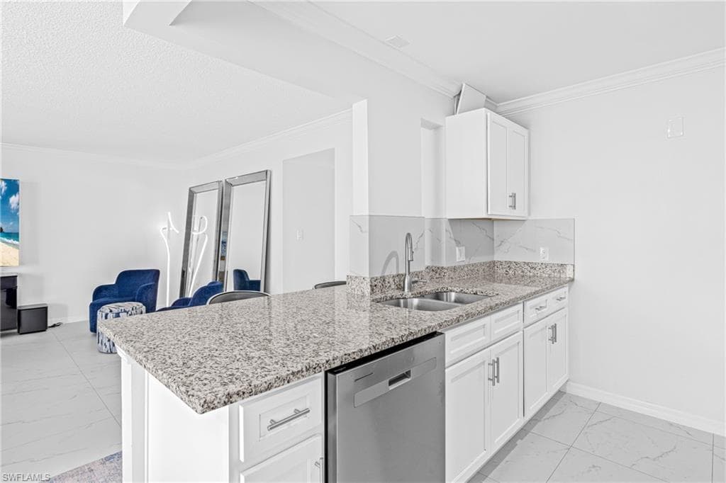 3225 E Riverside DR 34C-10
