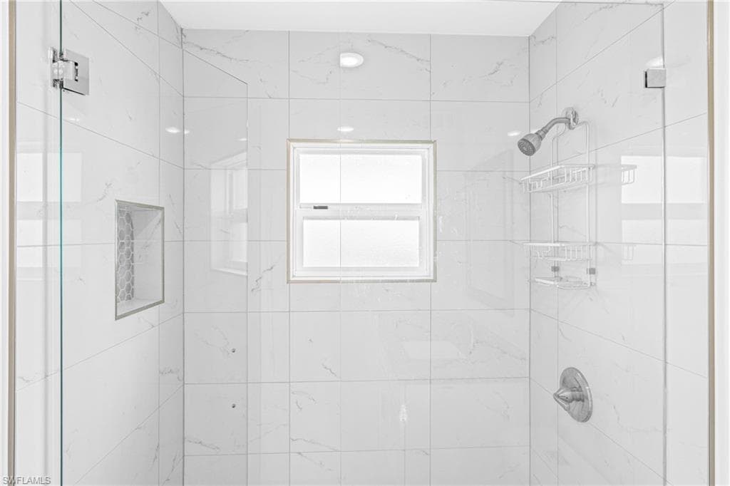 3225 E Riverside DR 34C-14