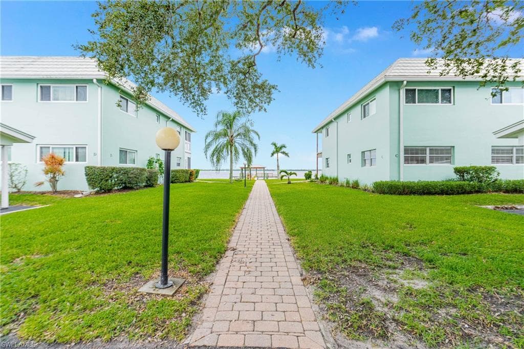 3225 E Riverside DR 34C-18