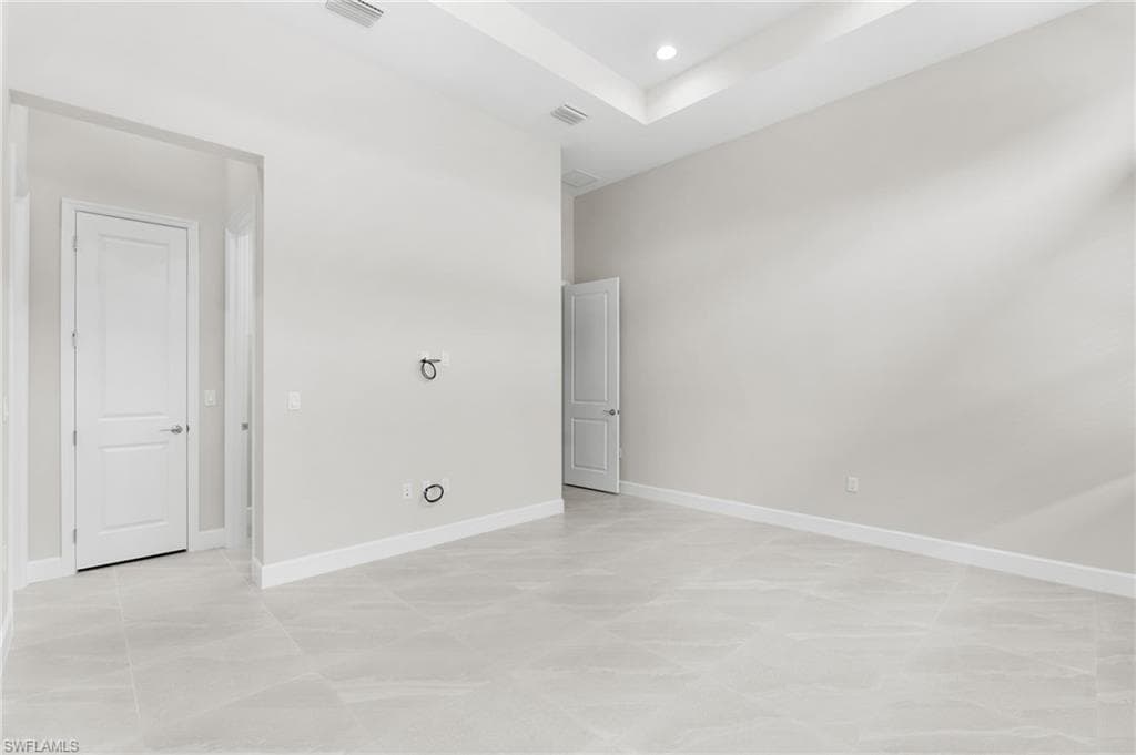2436 Cambridge WAY-12