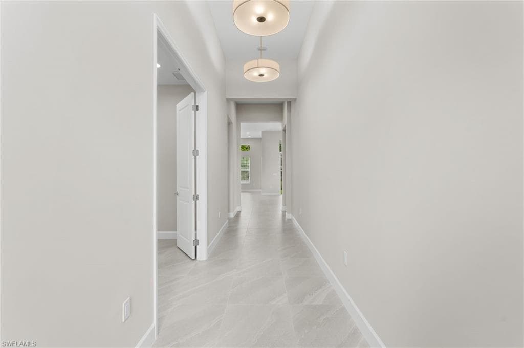 2436 Cambridge WAY-10