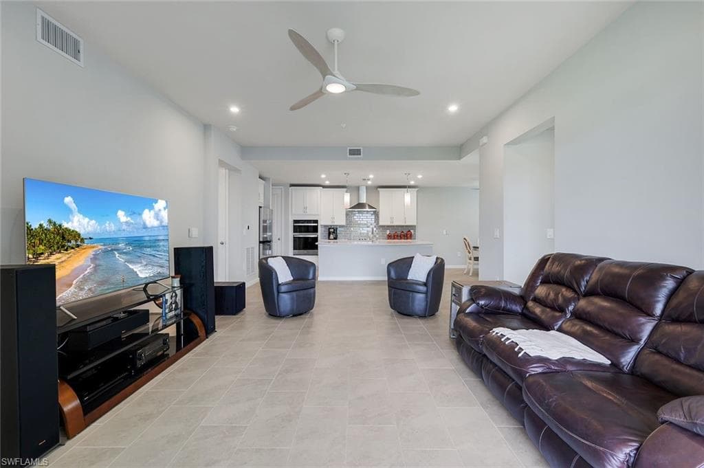 4563 Arboretum CIR 101-6