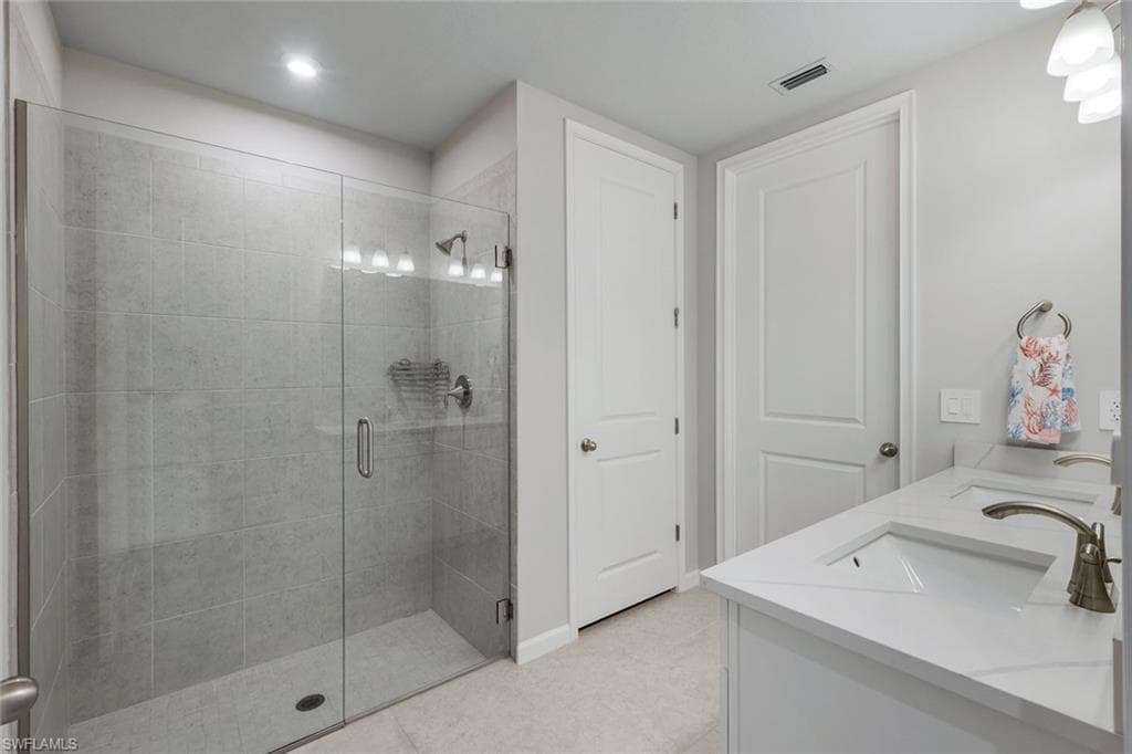 4563 Arboretum CIR 101-15