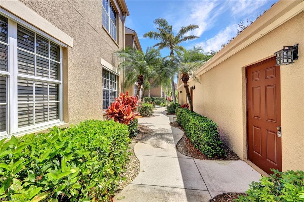 20101 Seagrove ST 705-2
