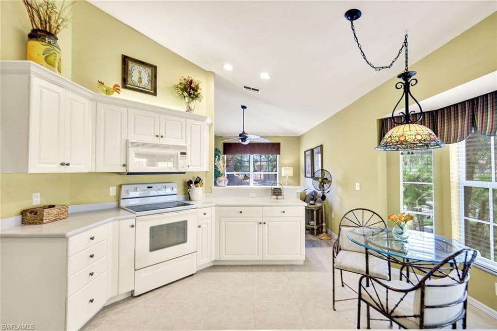20101 Seagrove ST 705-9