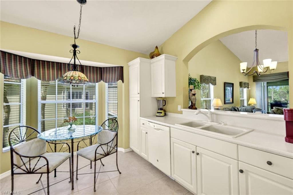20101 Seagrove ST 705-10