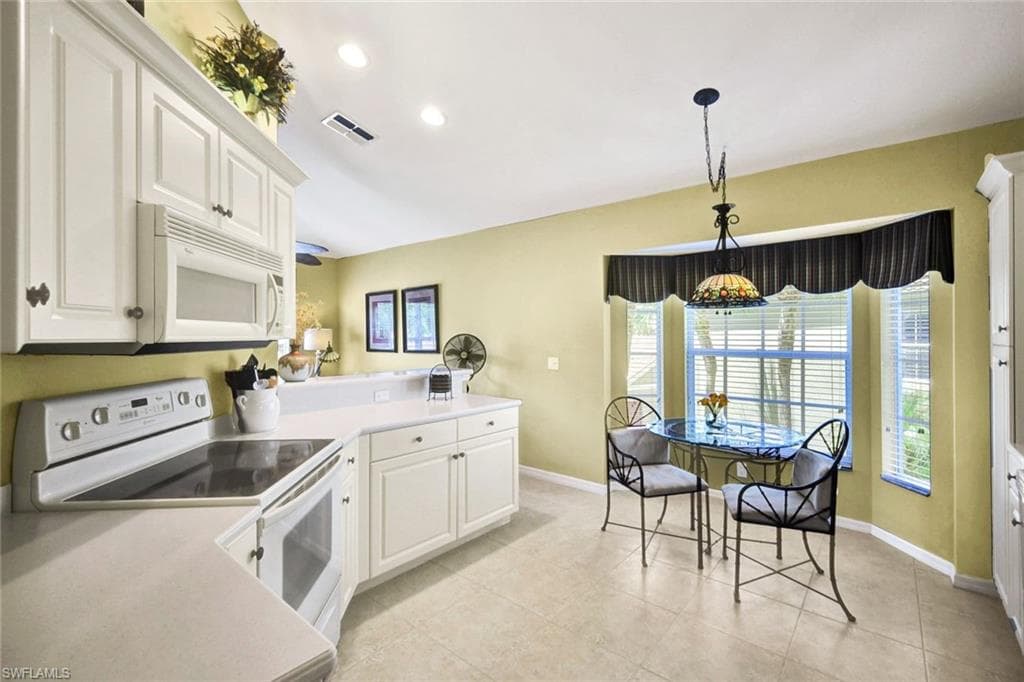 20101 Seagrove ST 705-8