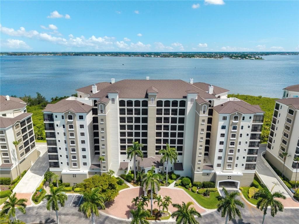 11620 Court Of Palms 202-1
