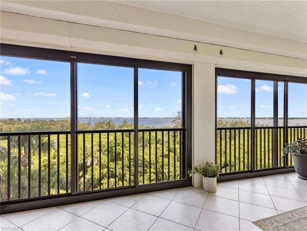 11620 Court Of Palms 202-14