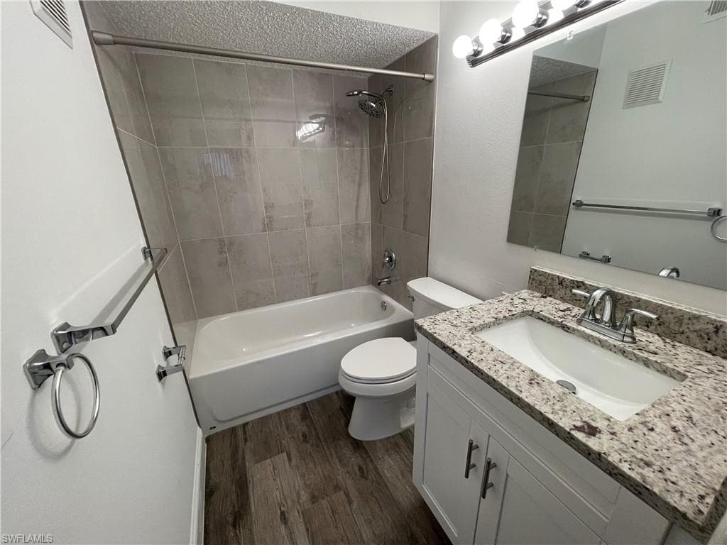 2190 Arbour Walk CIR 2216-13