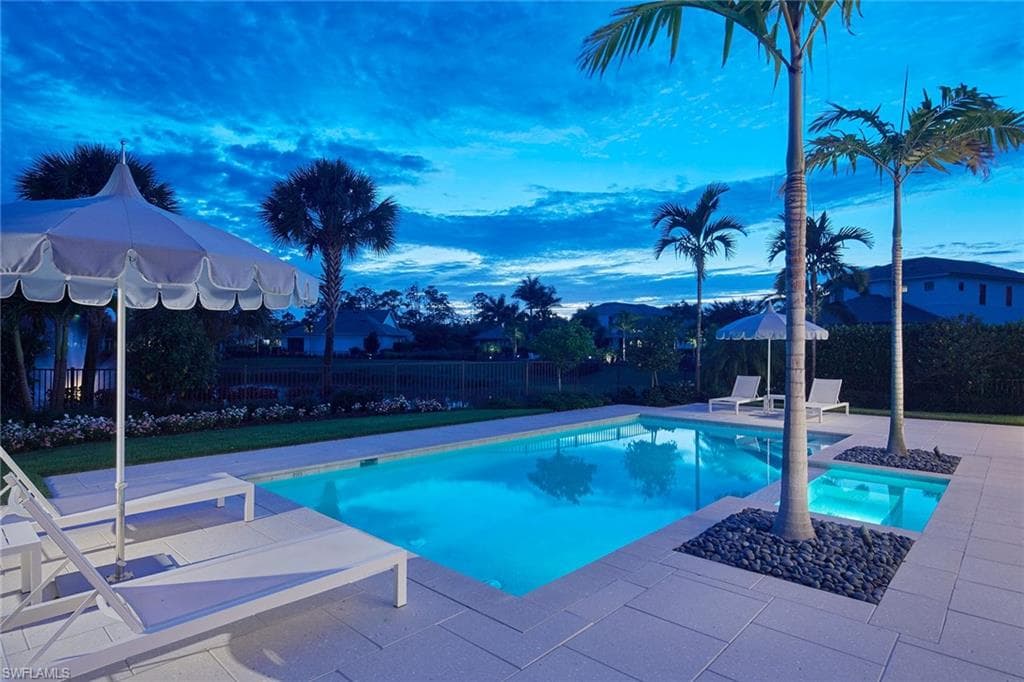 16764 Enclave CIR-43
