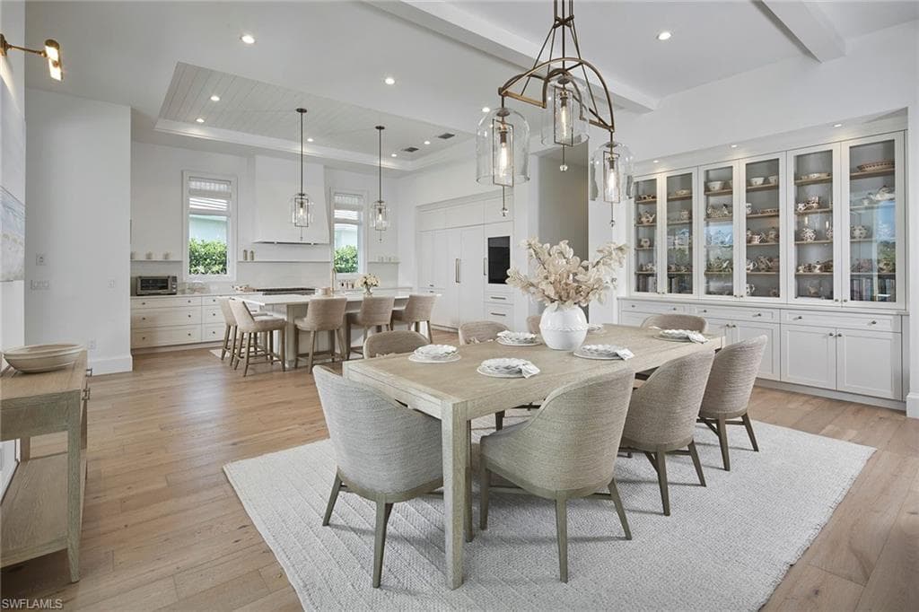16764 Enclave CIR-12